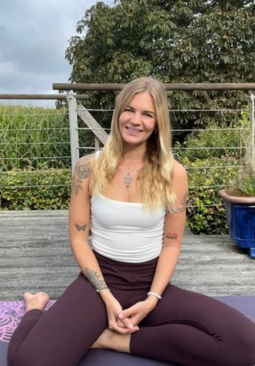 20 Min Leg Workout with Josephine