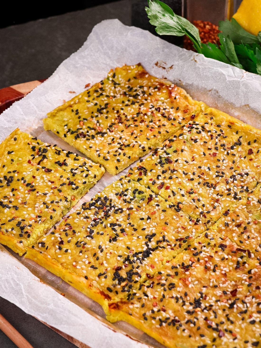 Healthy Crispy Avocado Pizza