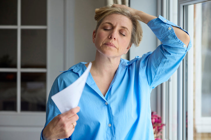 How to manage hot flushes & night sweats during menopause: 10 practical tips