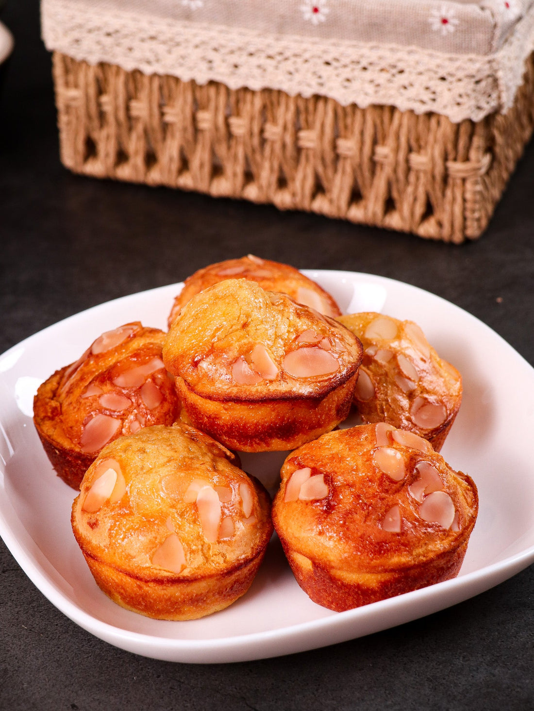 Orange & Almond Cupcakes